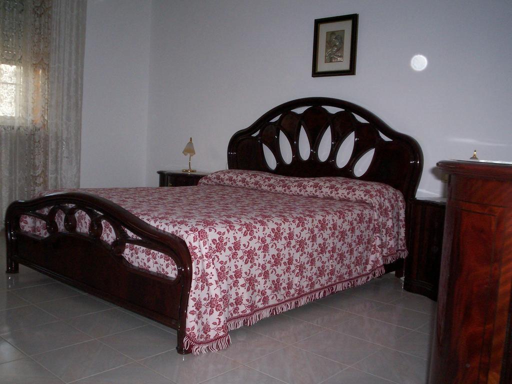 B&B Le Rose วิญากัสตริสิ ห้อง รูปภาพ